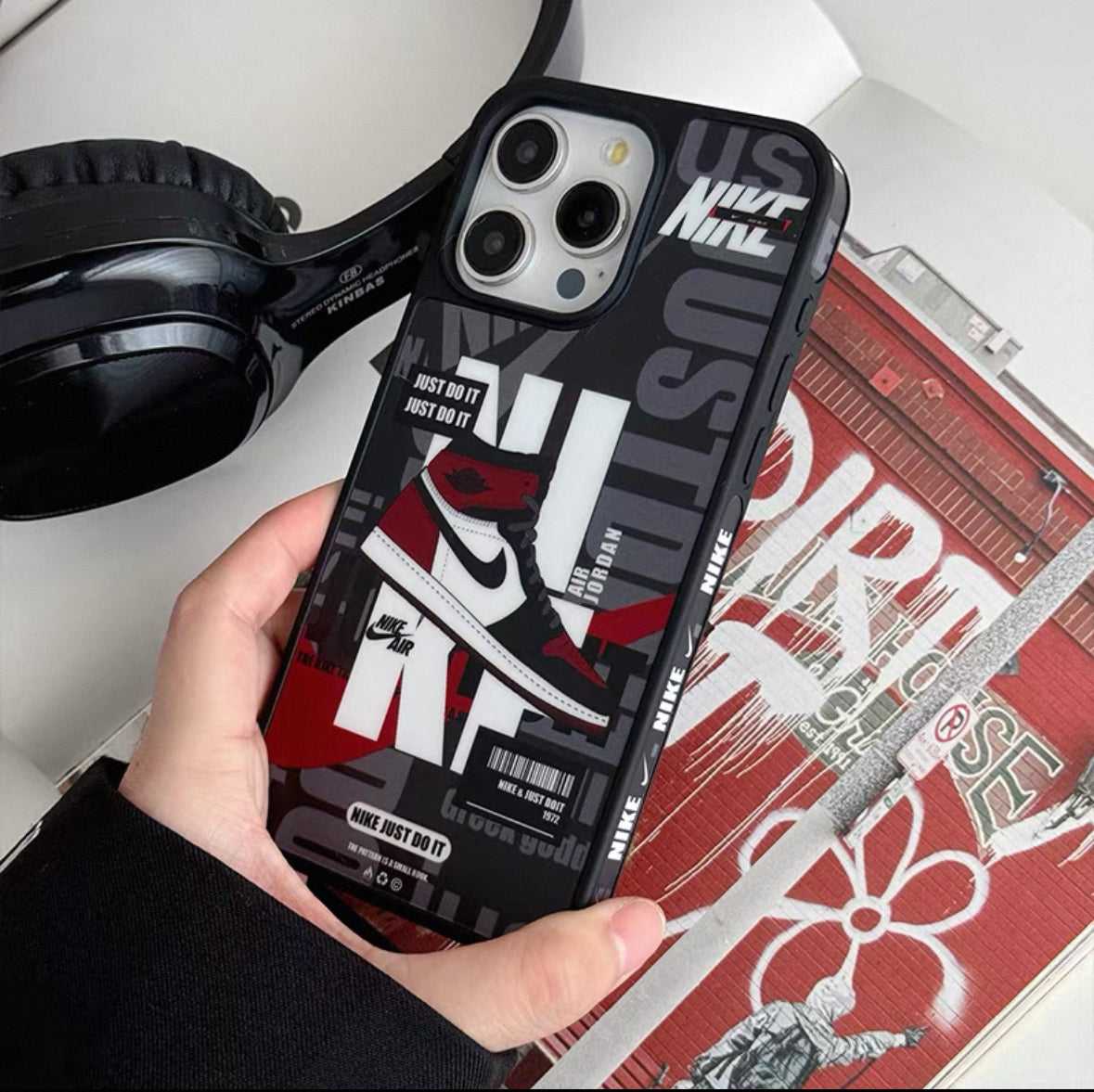 Cover iPhone Air Jordan Nike – Stile Streetwear per il tuo Smartphone - ADW ITALIA