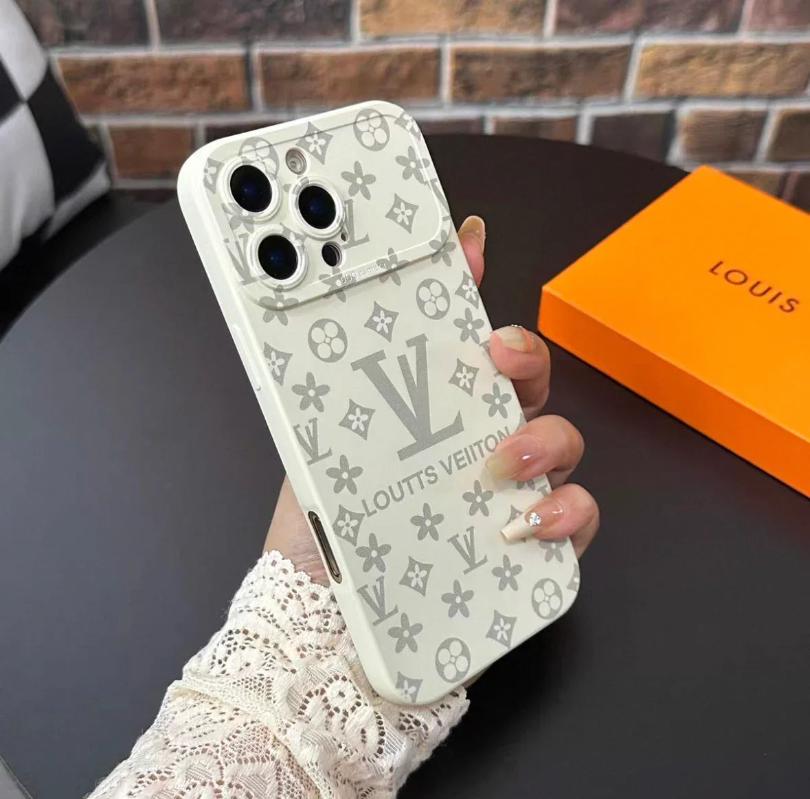 Cover iPhone di lusso - stile unico e massima protezione - ADW ITALIA