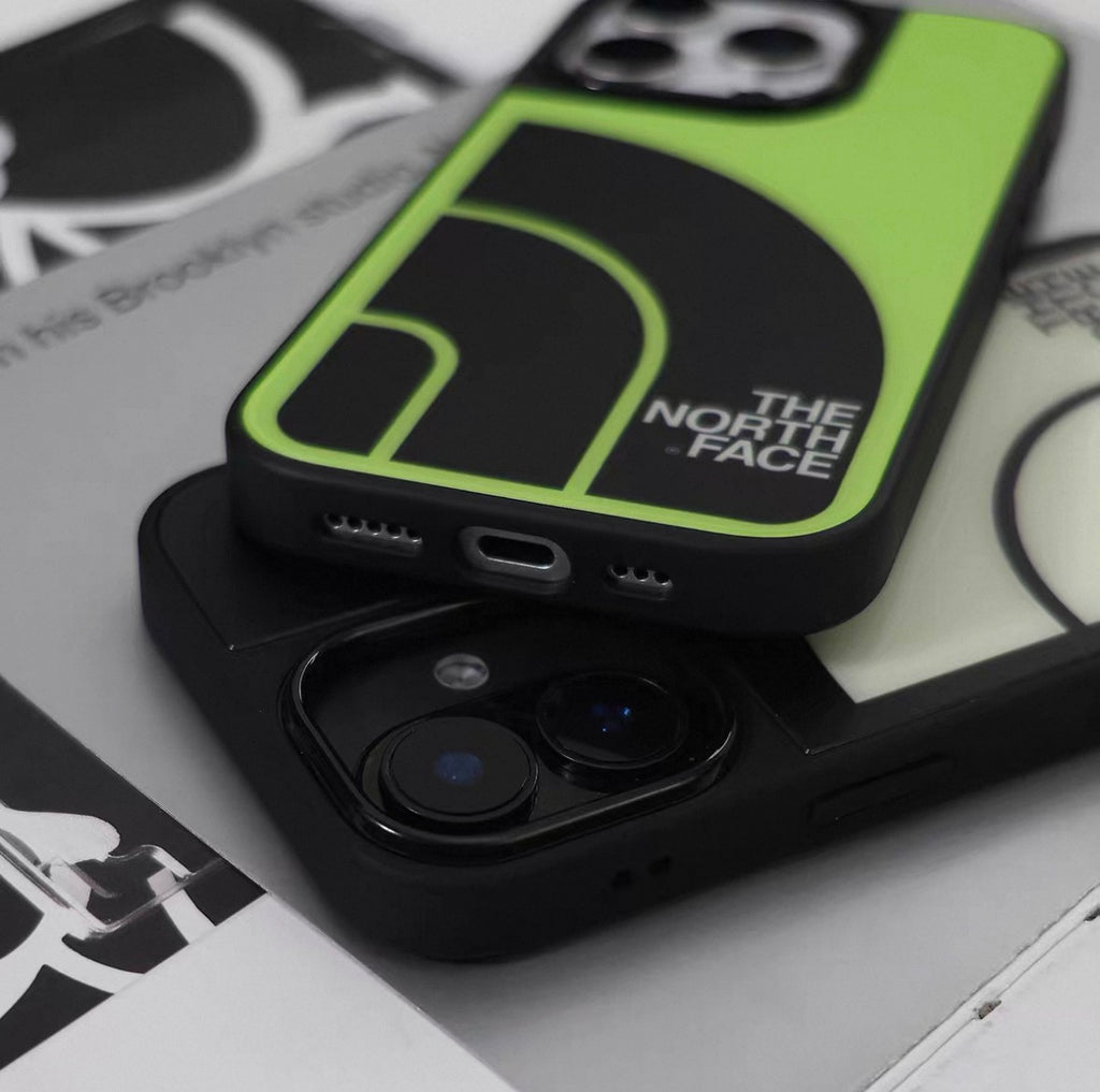 Cover iPhone The North Face Style – Protezione Outdoor | Edizione Limitata