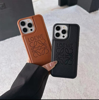 Cover iPhone LOEWE Effetto Pelle – Stile Iconico e Protezione Elegante - ADW ITALIA