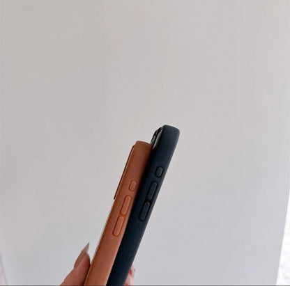 Cover iPhone LOEWE Effetto Pelle – Stile Iconico e Protezione Elegante - ADW ITALIA