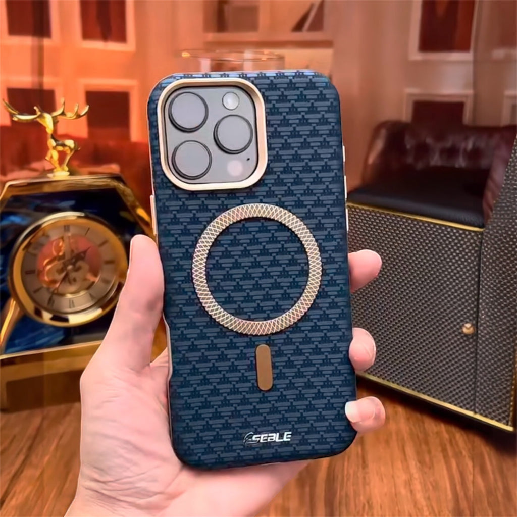 Cover Premium per iPhone con Trama Intrecciata e MagSafe Integrato