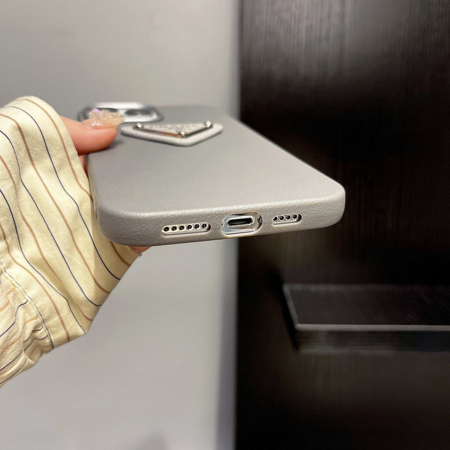 Modello VIP brand cover per IPhone - ADW ITALIA