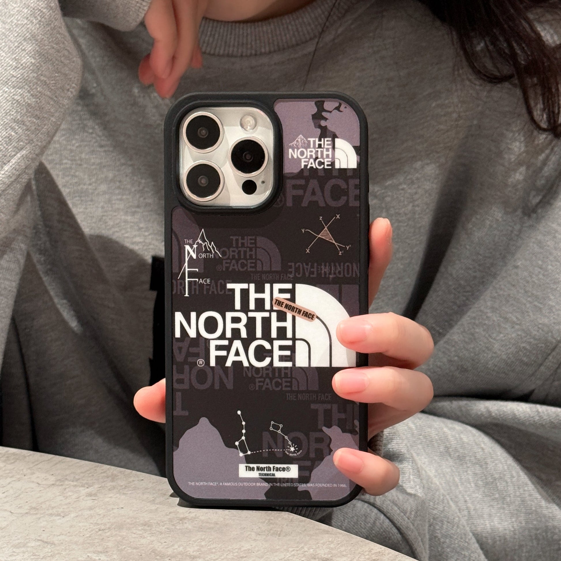 ADW SHOPCover per IPhone mod.22 North Face - Premium The North Face cover per IPhone in sconto from ADW SHOP - Just €24.90! Shop now at ADW SHOP24.90Brand The North Face  cover per IPhone, cover iphone esclusiva, cover iphone in saldo, cover iphone the north face, cover per iphone the north face in sconto, gesture, product, sconto cover iphone 16, sleeve, textileADW SHOPCover per IPhone mod.22 North FaceThe North Face cover per IPhone in scontoCover per IPhone mod.22 North Face