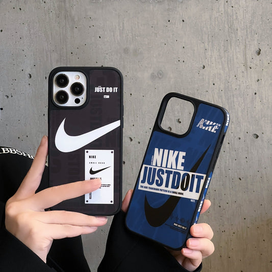 ADW SHOPCover Sportiva Nike per IPhone - Premium Cover Sportiva Nike per IPhone from ADW SHOP - Just €24.55! Shop now at ADW SHOP24.55cover iphone in saldo, Cover Sportiva Nike per IPhoneADW SHOPCover Sportiva Nike per IPhoneCover Sportiva Nike per IPhoneCover Sportiva Nike per IPhone