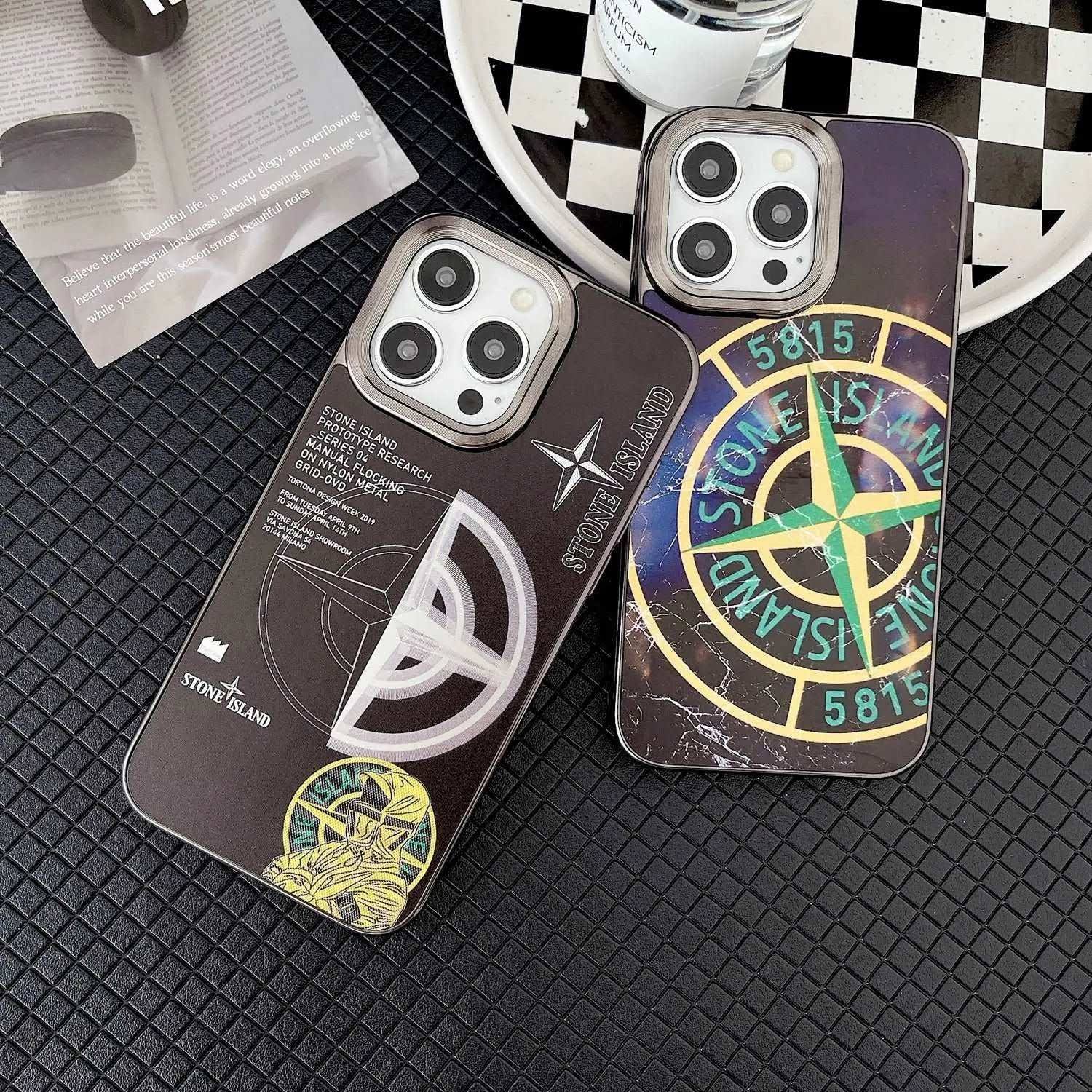 Custodia Premium “Stone Compass” per iPhone – Design Urban & Protezione Anti‑Urto