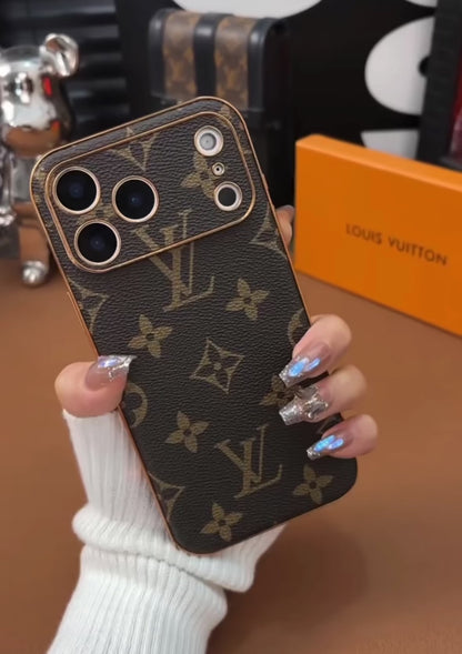 Cover iPhone Elegance Iconica – Stile Gucci & Louis Vuitton