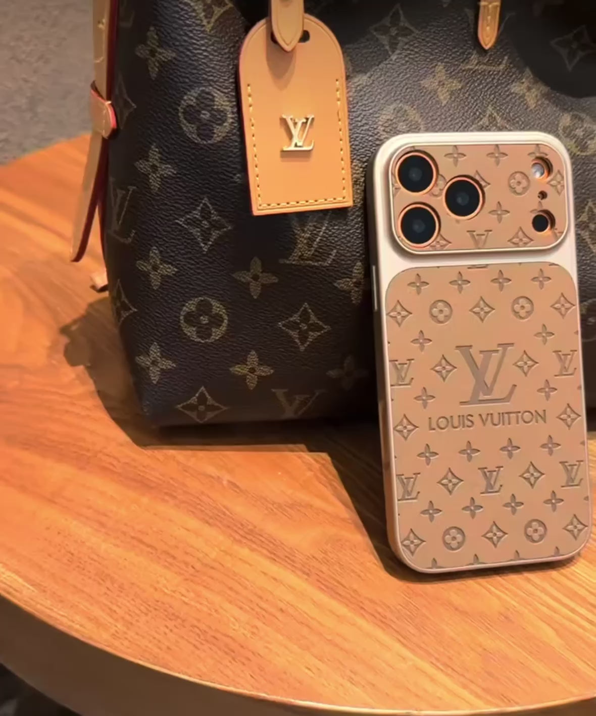 Video Cover iPhone Luxury Monogram Style – ITALIA SHOP
