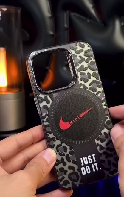 Cover iPhone Leopardate Stile Streetwear | Design Sportivo Just Do It e Jordan